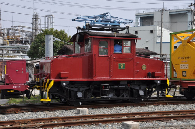 上田交通 EB4111 と 三井三池 Ｂ凸つながり: 鉄道模型製作記