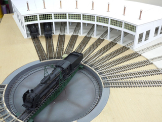 機関庫を作り始めました: 鉄道模型製作記
